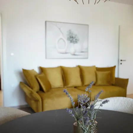 Bemdeluxe Brodarica Lägenhet