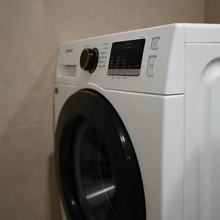 Bemdeluxe Brodarica