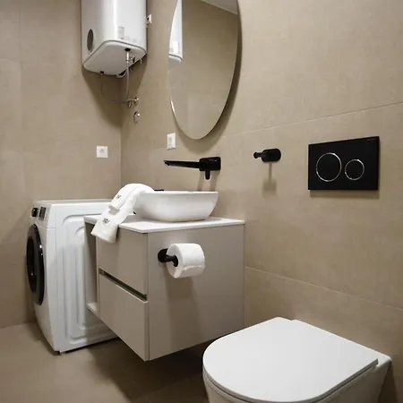 Bemdeluxe Brodarica *